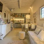Villino Maria Teresa *