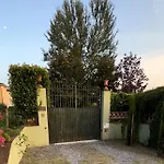 Villa Villino Maria Teresa *